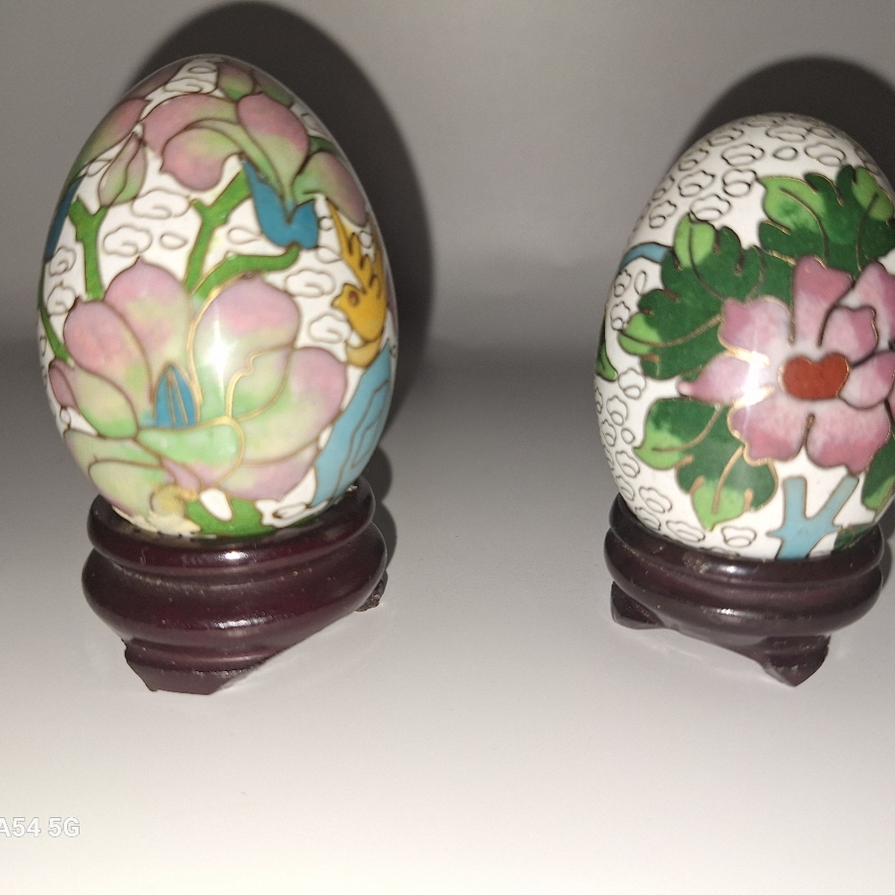 2 Vintage Cloisonne Eggs Enameled Floral White Gold Pink